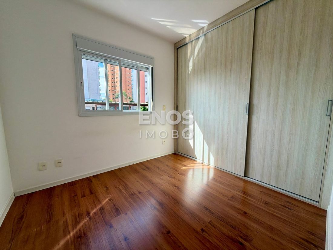 Foto 23 de 28